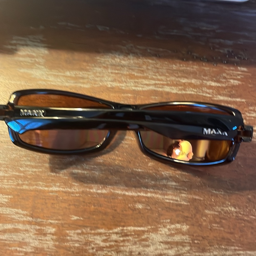 Maxx rectangular brown sunglasses - Picture 2 of 15